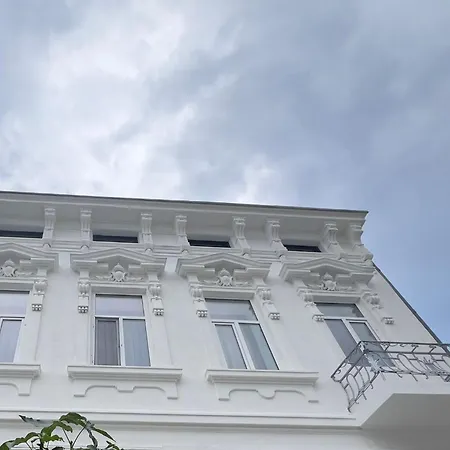 Casa Minimalista Constanta